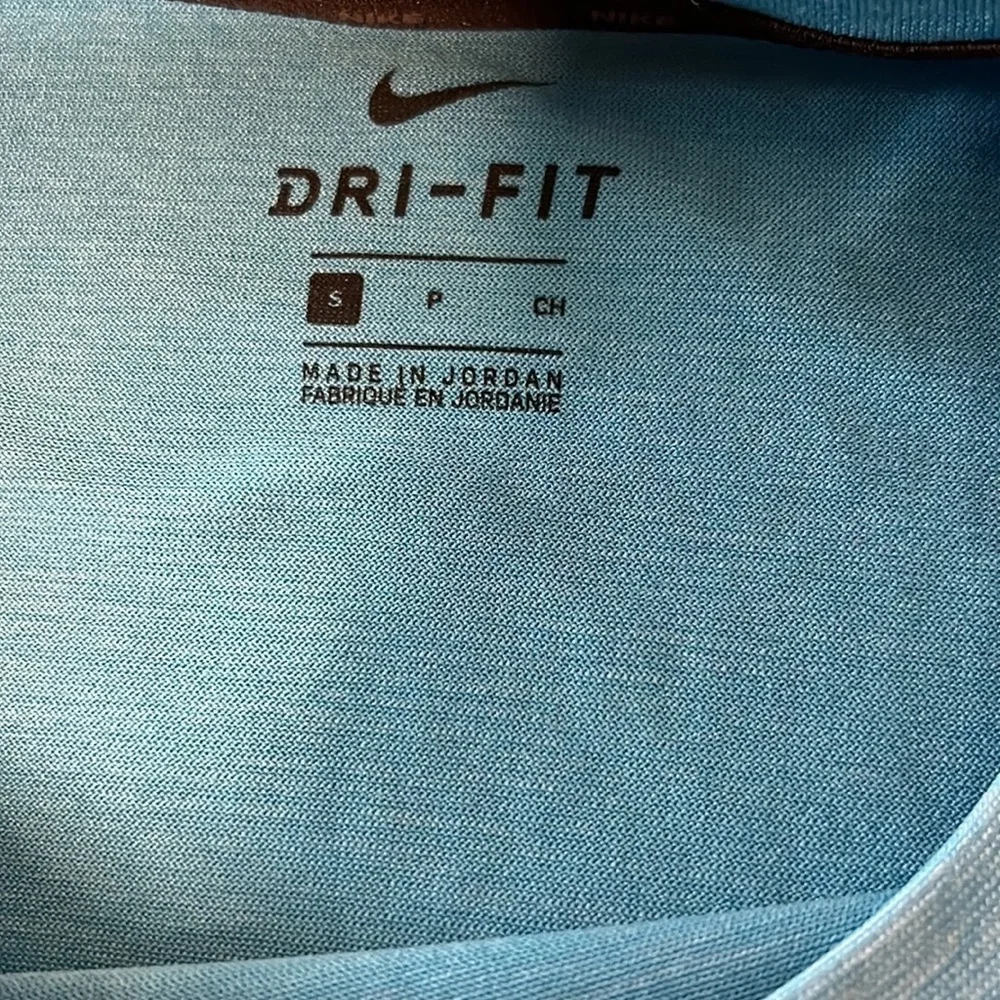 Nike Dri Fit Baby Blue Tshirt SZ Small - Picture 3 of 6